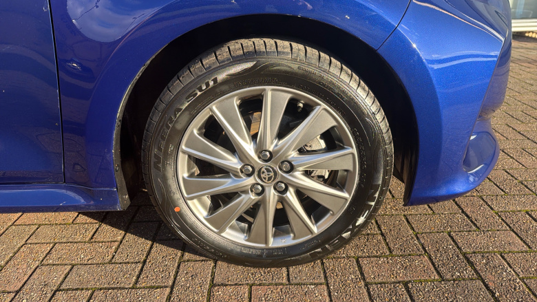 Toyota Yaris 1.5 Hybrid Icon 5dr CVT Hybrid Hatchback